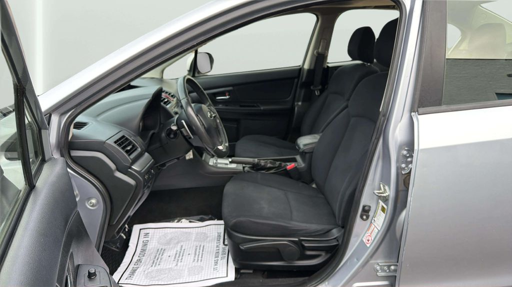 Photo 11 of this SUBARU IMPREZA