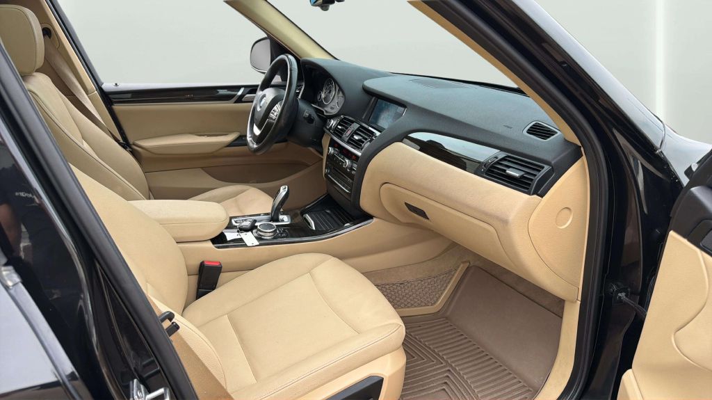 Photo 15 of this BMW X3