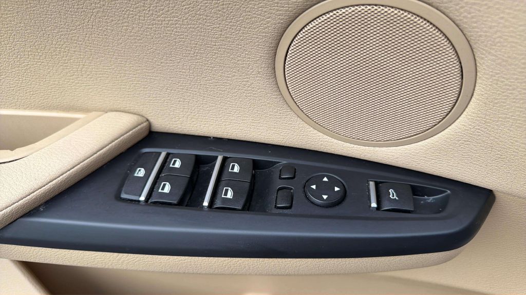 Photo 29 of this BMW X3