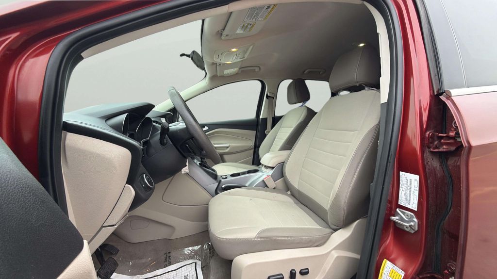 Photo 26 of this FORD ESCAPE