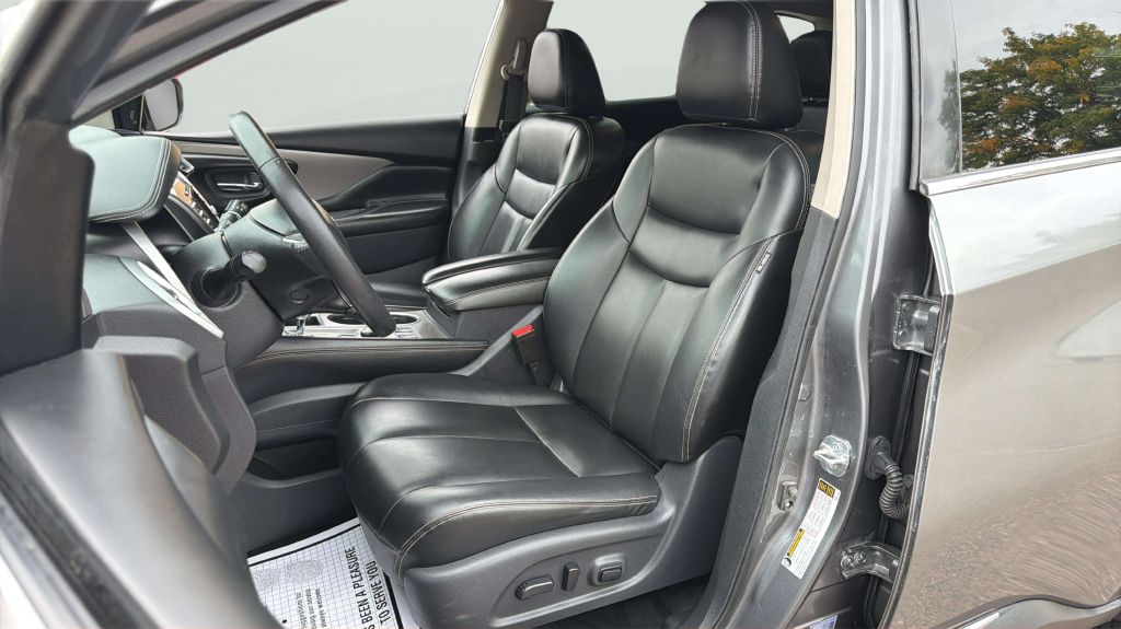 Photo 12 of this NISSAN MURANO