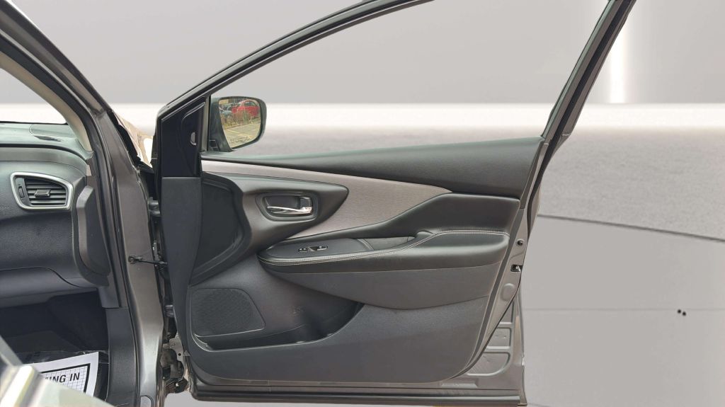Photo 16 of this NISSAN MURANO