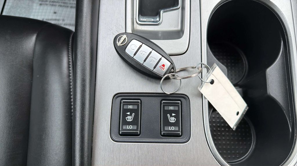 Photo 25 of this NISSAN MURANO