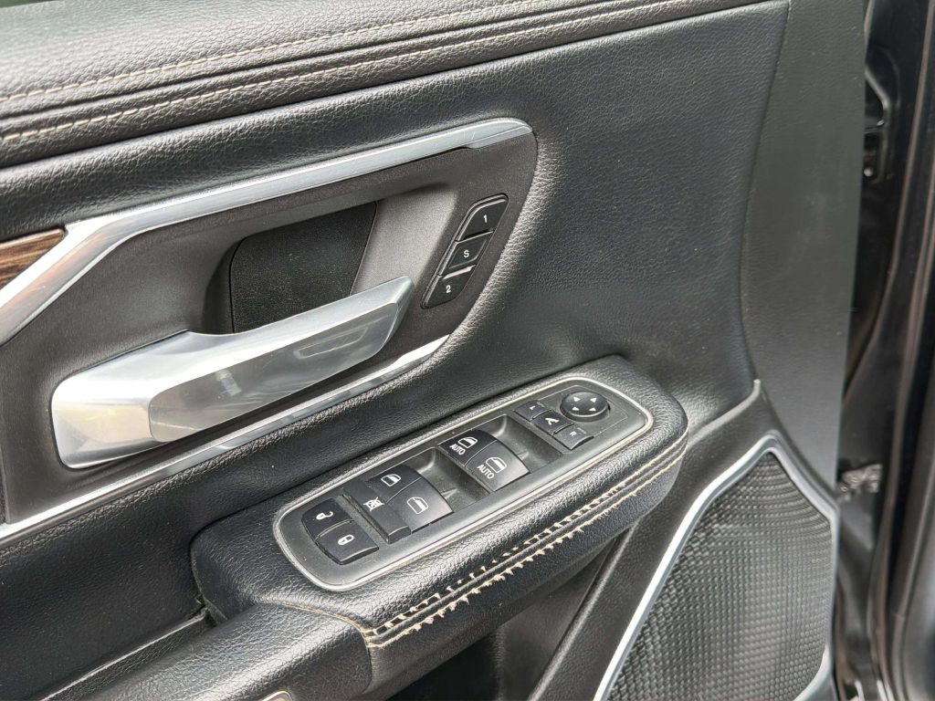 Photo 18 of this RAM 1500