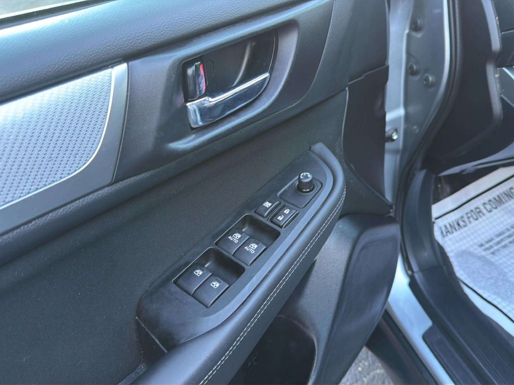 Photo 15 of this SUBARU OUTBACK