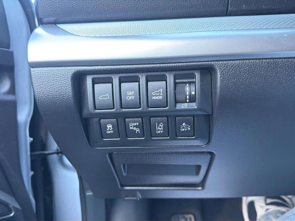 Photo 26 of this SUBARU OUTBACK