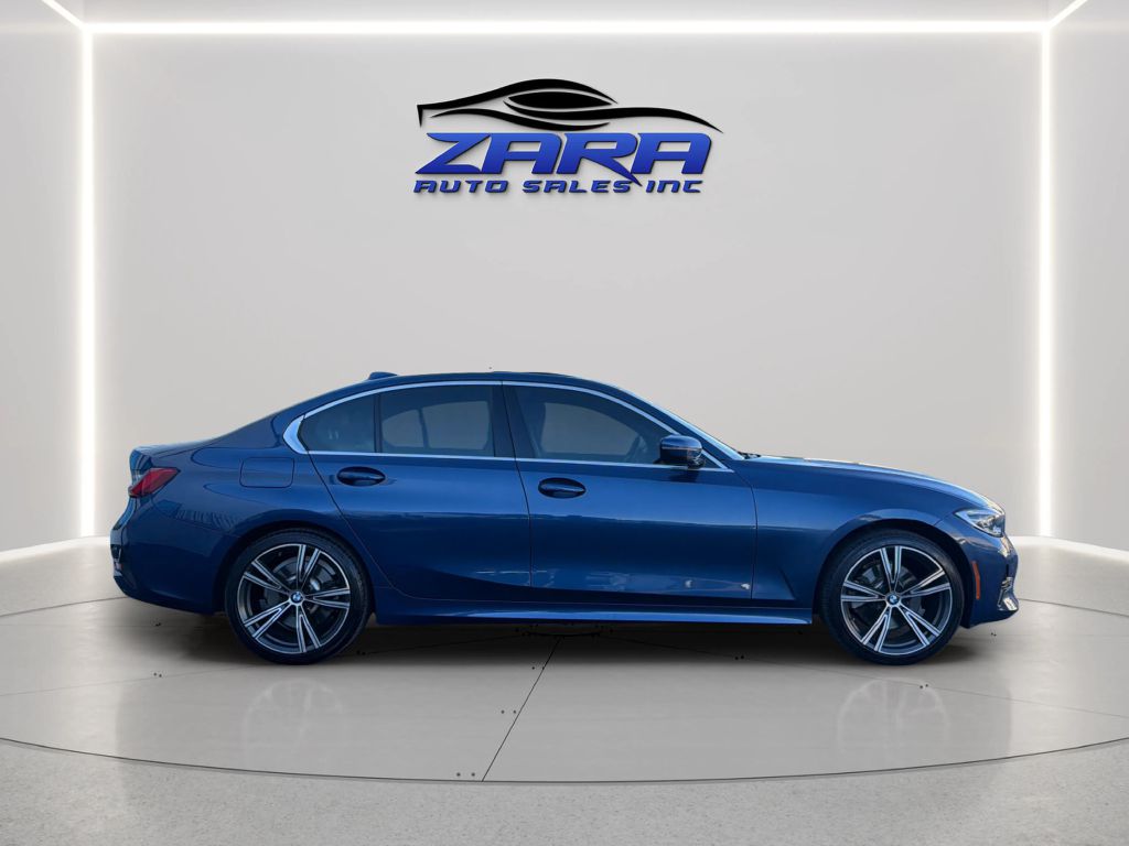 Photo 8 of this BMW 3 SERIES