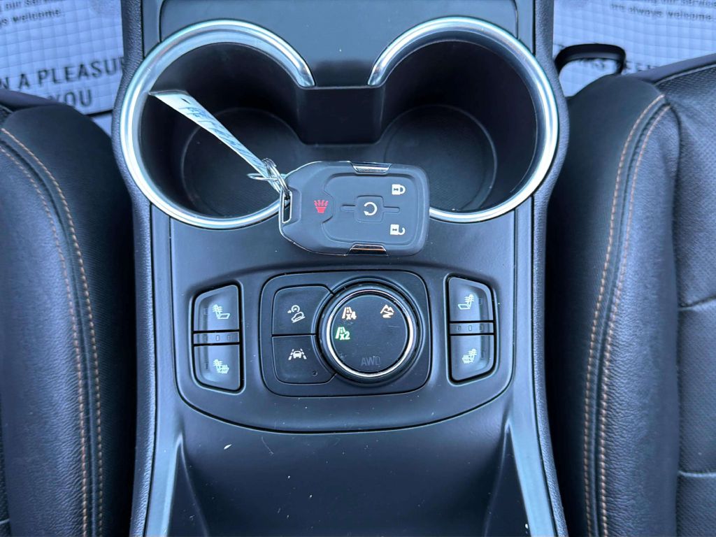 Photo 22 of this GMC TERRAIN