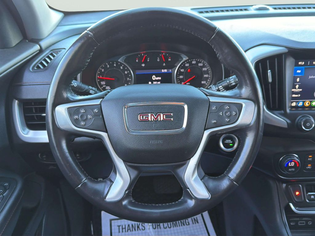 Photo 24 of this GMC TERRAIN