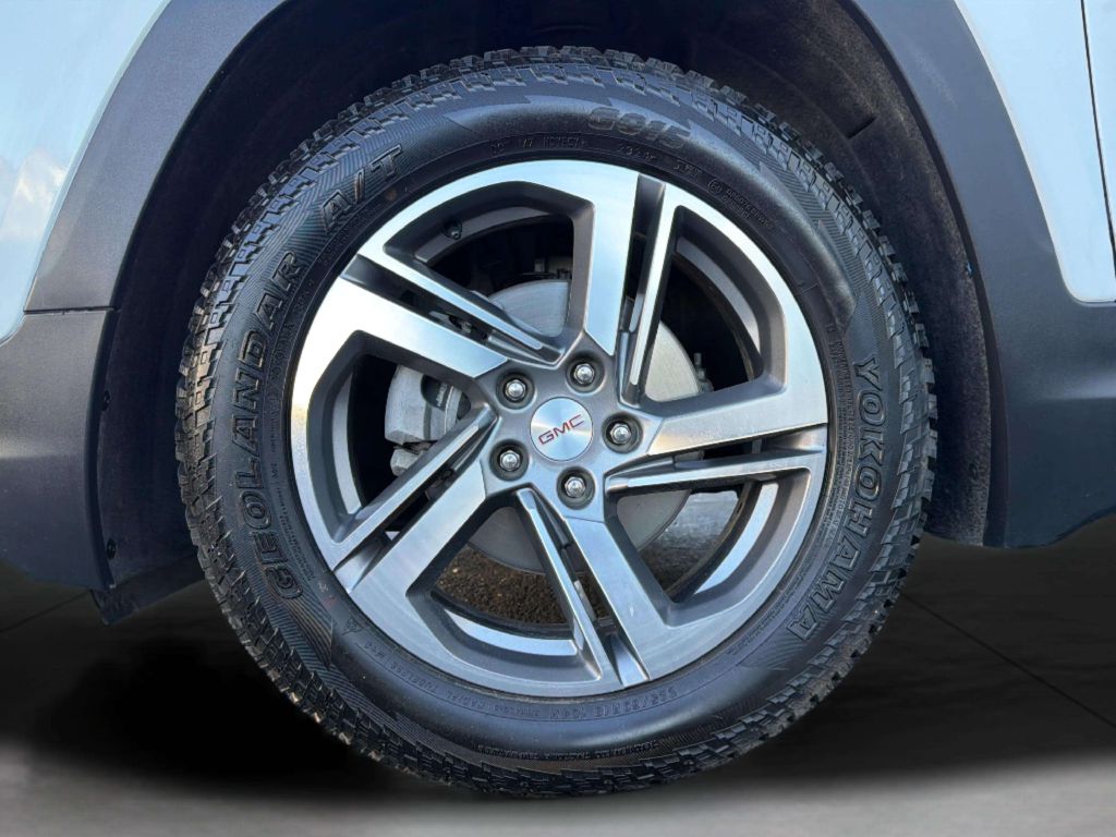 Photo 33 of this GMC TERRAIN
