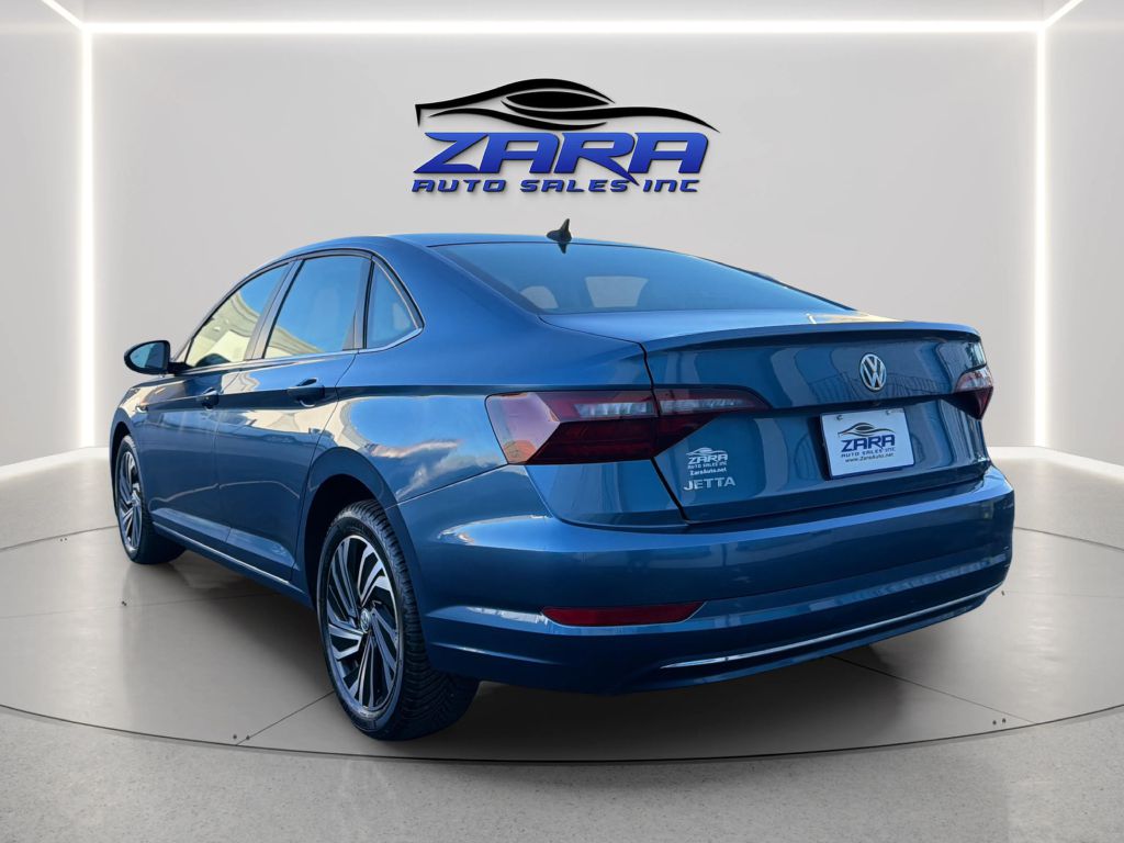 Photo 5 of this VOLKSWAGEN JETTA