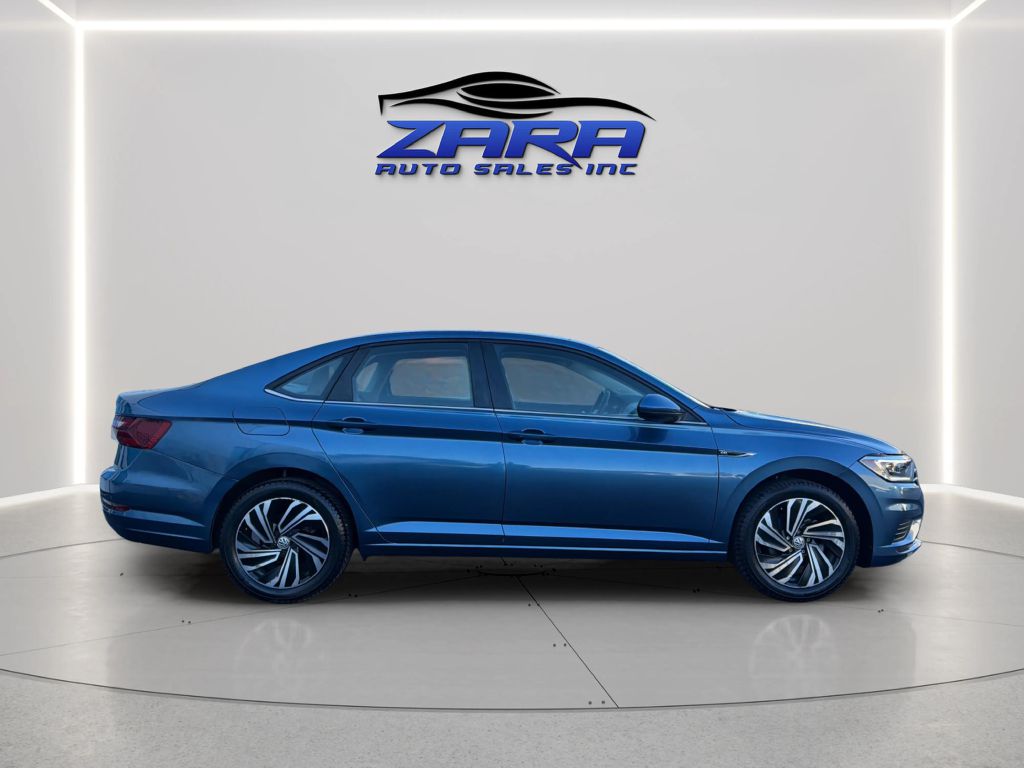 Photo 8 of this VOLKSWAGEN JETTA