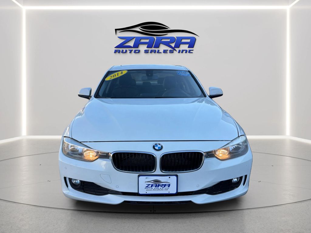 Photo 2 of this BMW 3 SERIES