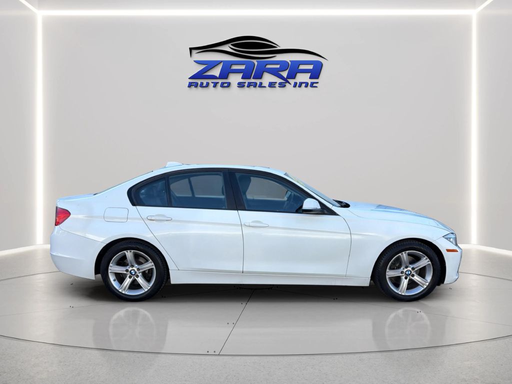 Photo 8 of this BMW 3 SERIES