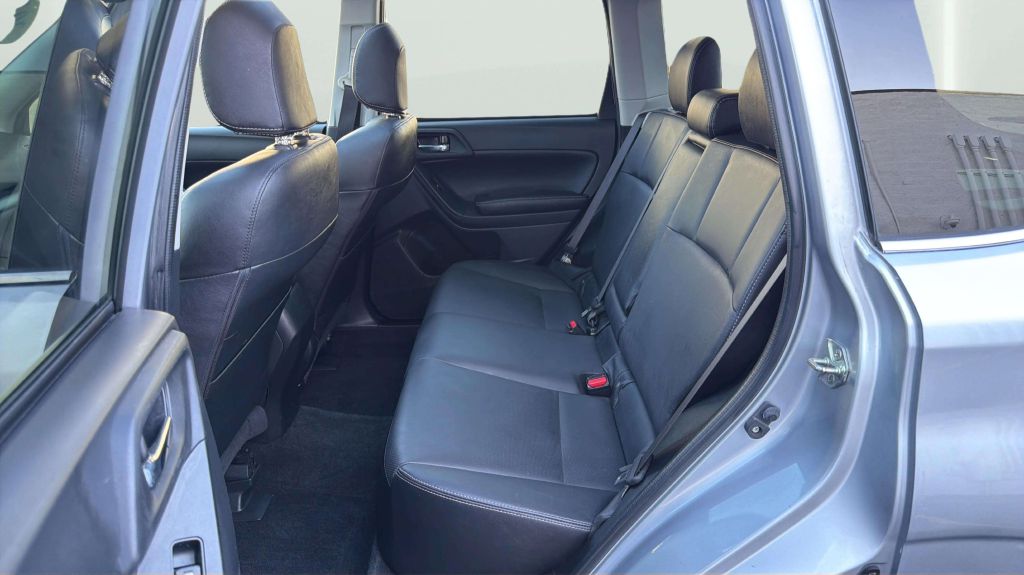 Photo 20 of this SUBARU FORESTER