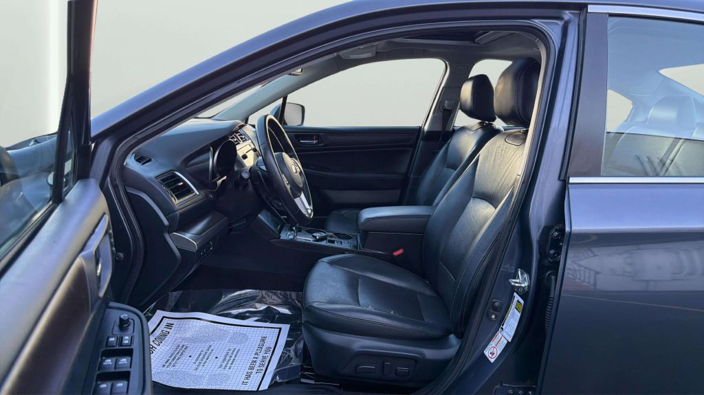 Photo 11 of this SUBARU LEGACY