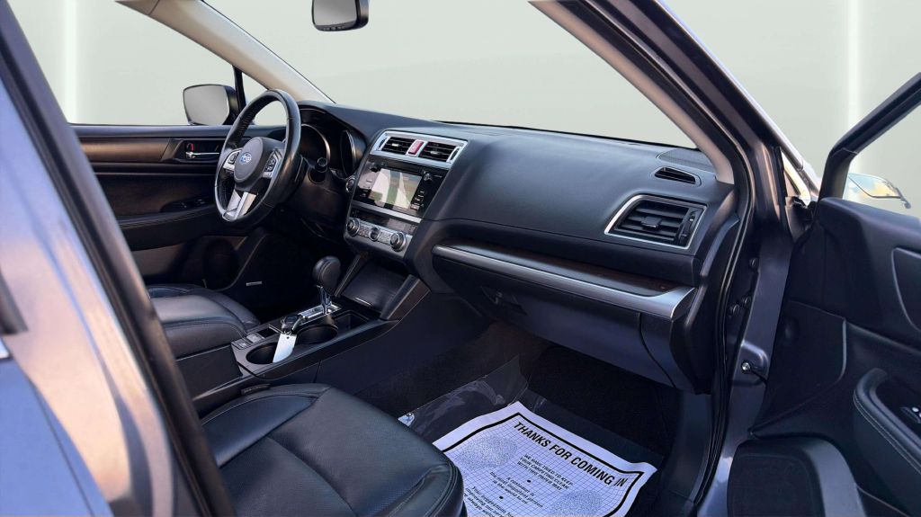 Photo 14 of this SUBARU LEGACY