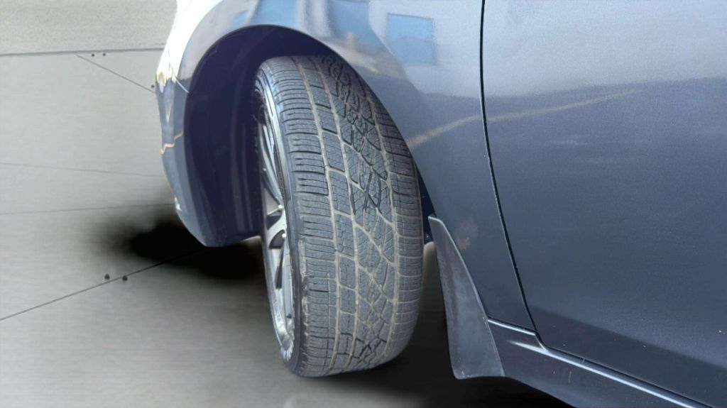 Photo 37 of this SUBARU LEGACY