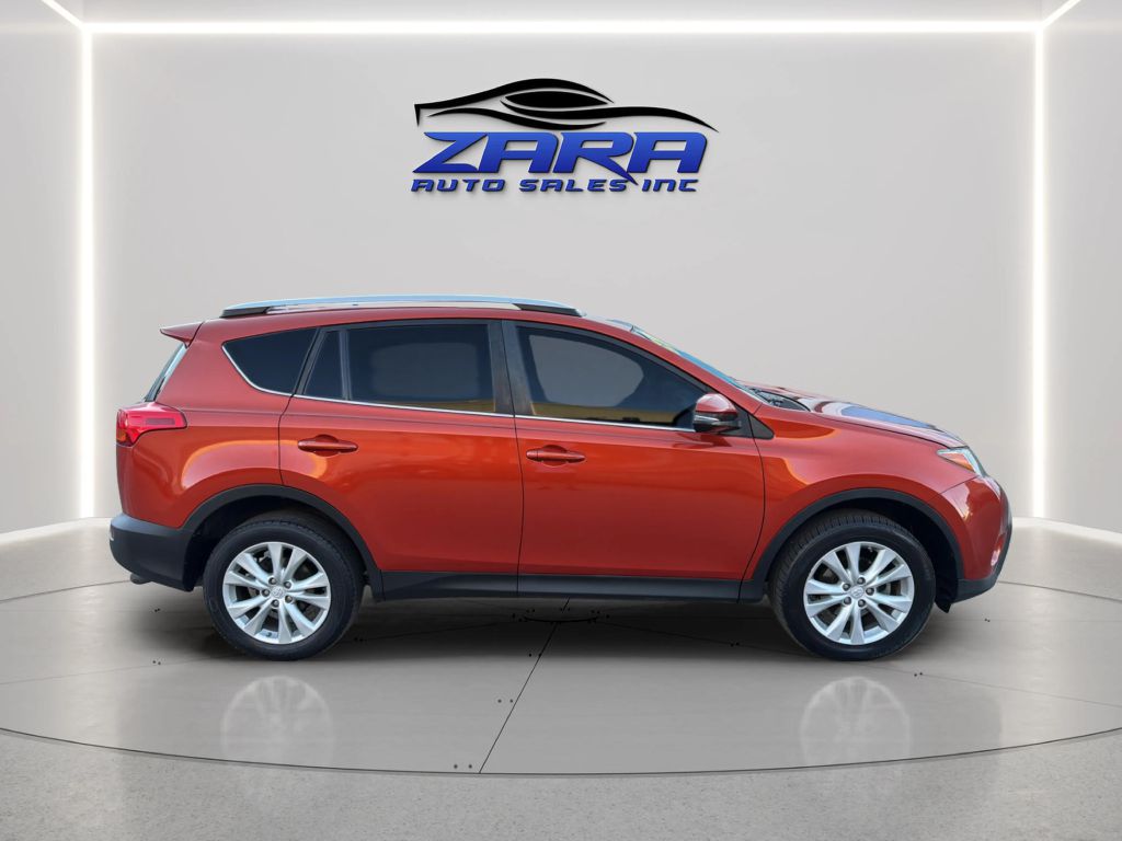 Photo 8 of this TOYOTA RAV4