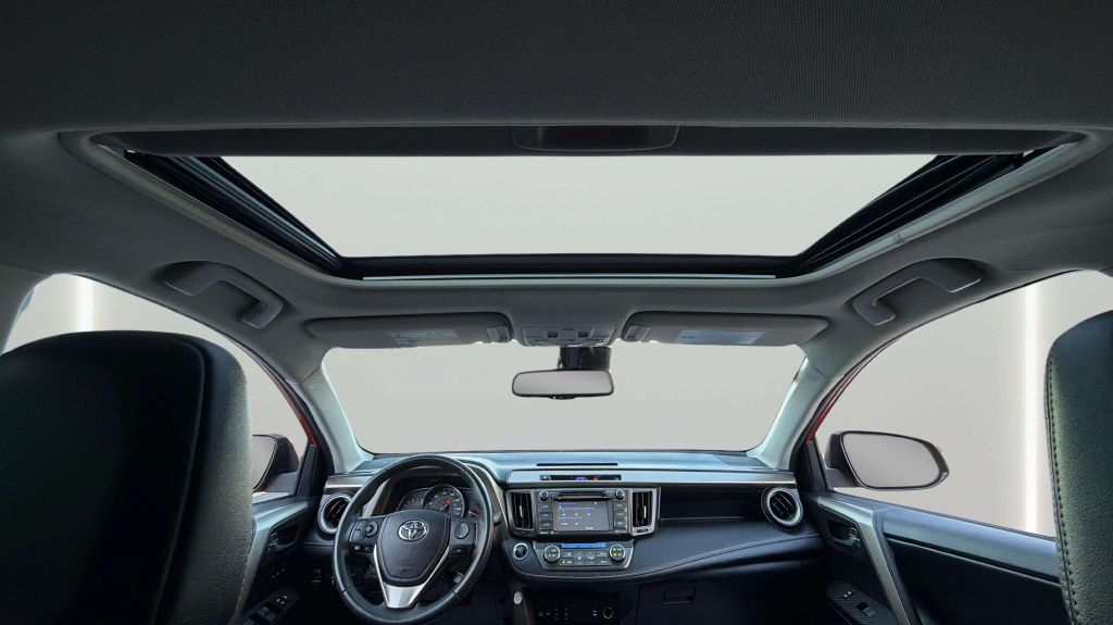 Photo 22 of this TOYOTA RAV4