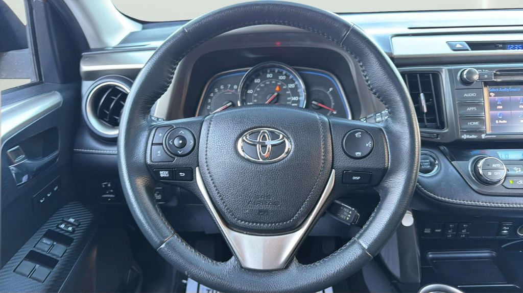 Photo 25 of this TOYOTA RAV4