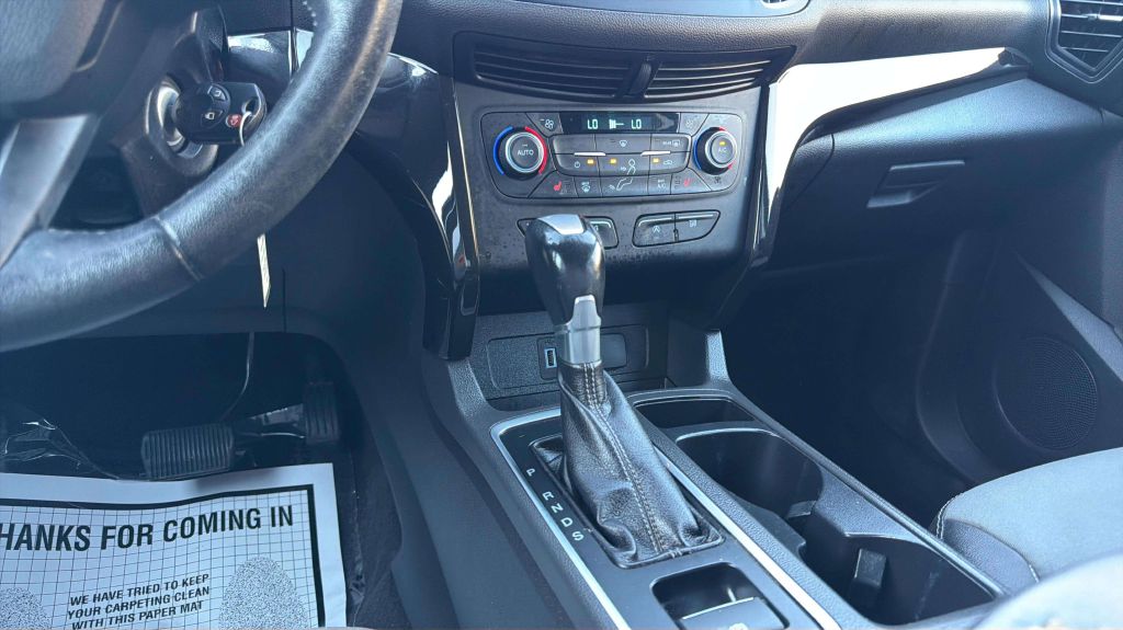 Photo 22 of this FORD ESCAPE