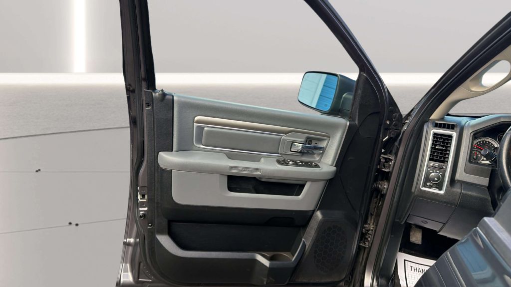 Photo 15 of this RAM 1500