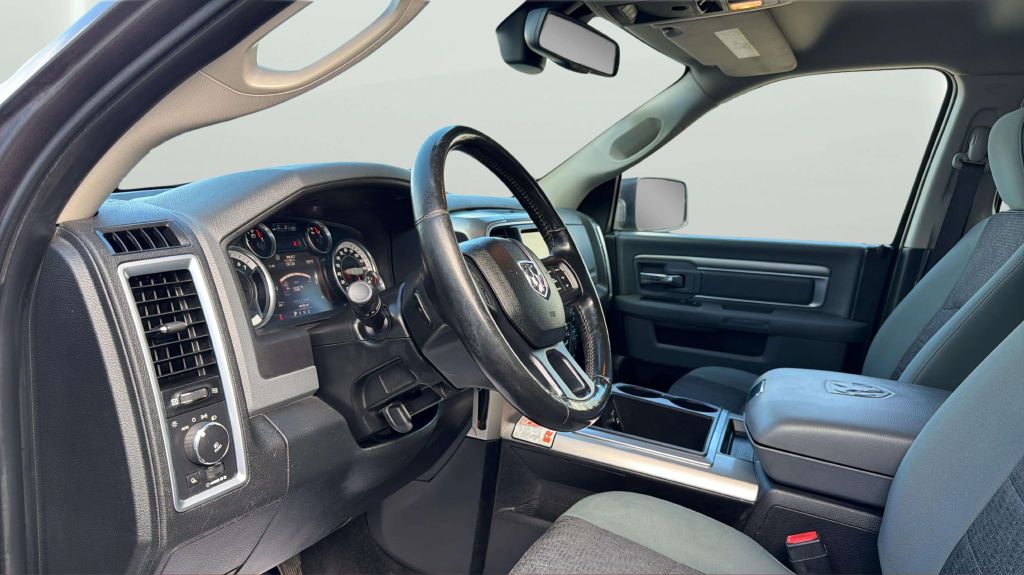 Photo 17 of this RAM 1500