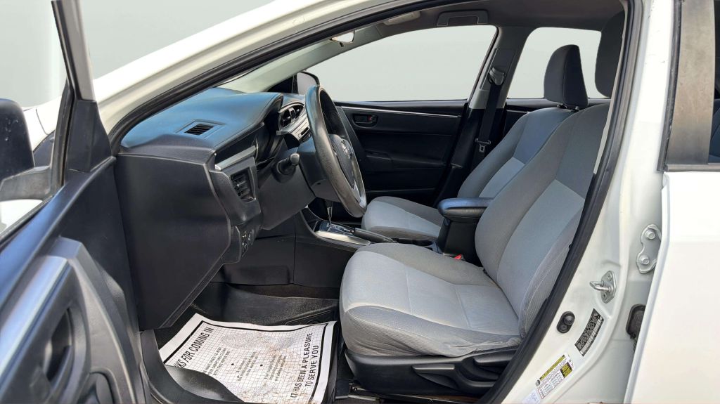 Photo 11 of this TOYOTA COROLLA
