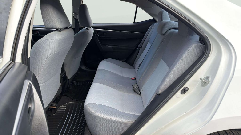 Photo 19 of this TOYOTA COROLLA