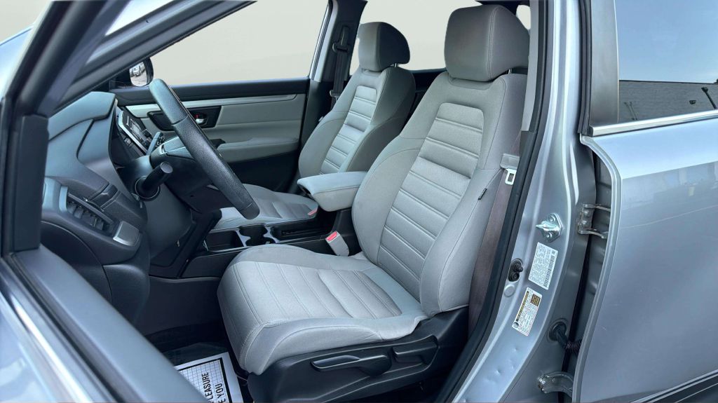 Photo 12 of this HONDA CR-V