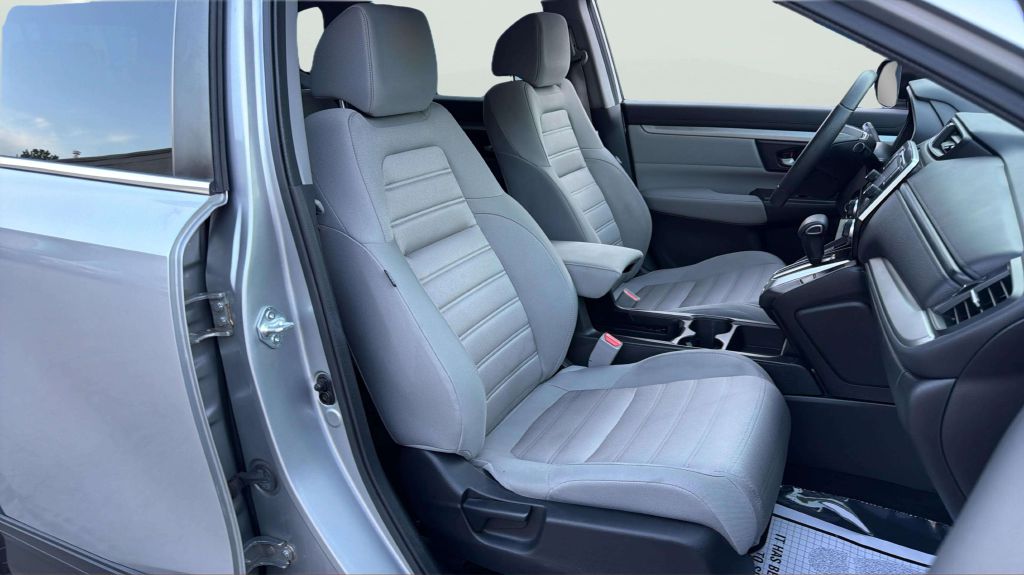 Photo 14 of this HONDA CR-V