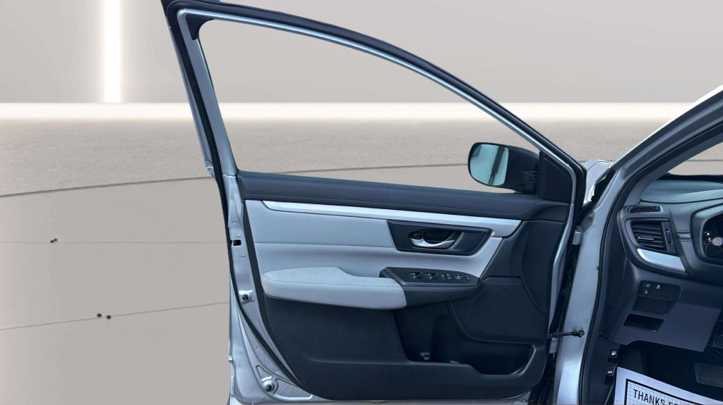 Photo 18 of this HONDA CR-V