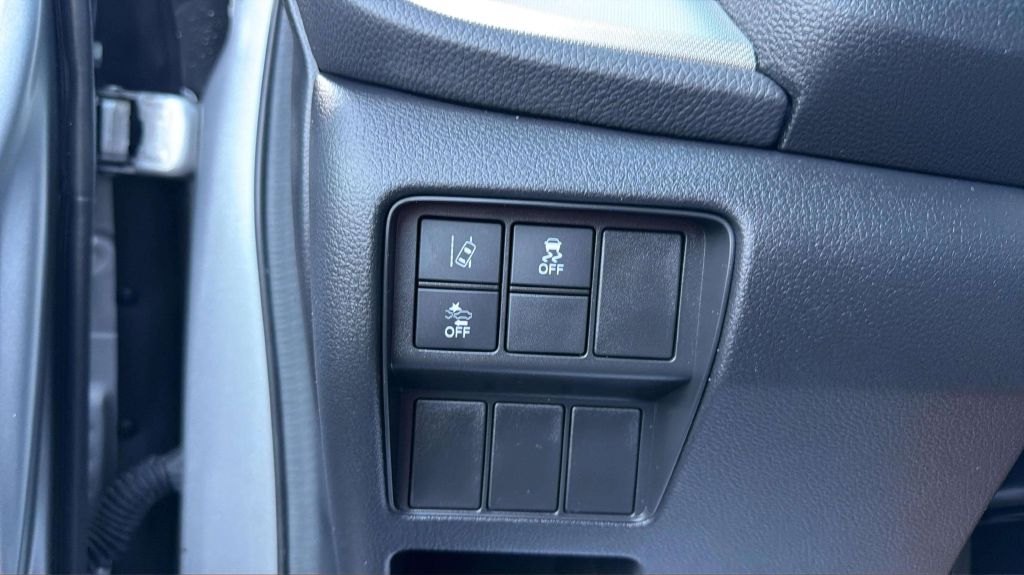 Photo 24 of this HONDA CR-V