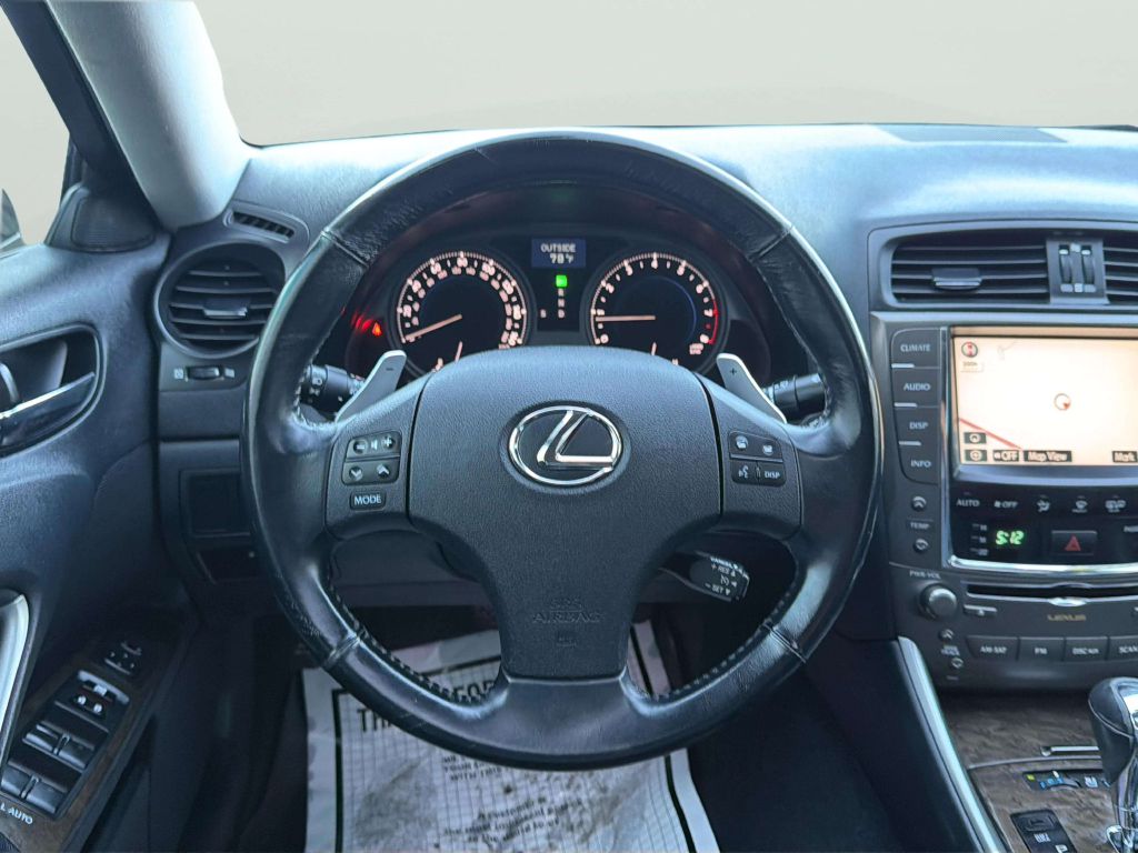 Photo 22 of this LEXUS IS 250
