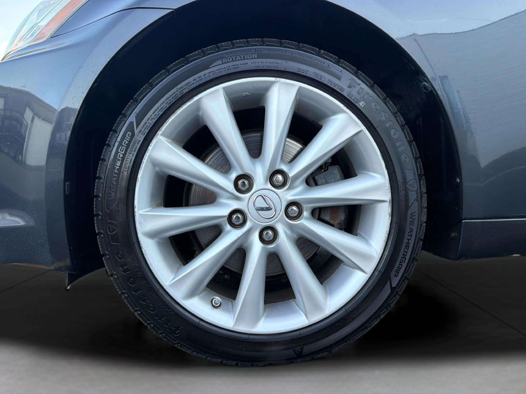Photo 29 of this LEXUS IS 250