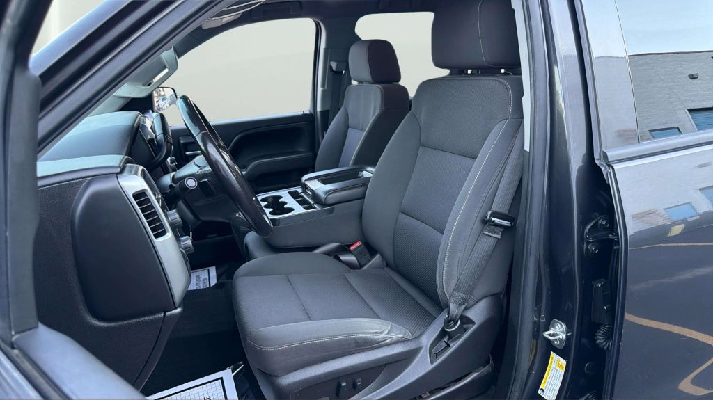Photo 12 of this CHEVROLET SILVERADO 1500