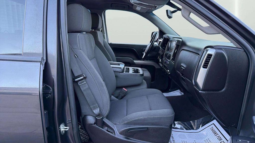 Photo 13 of this CHEVROLET SILVERADO 1500