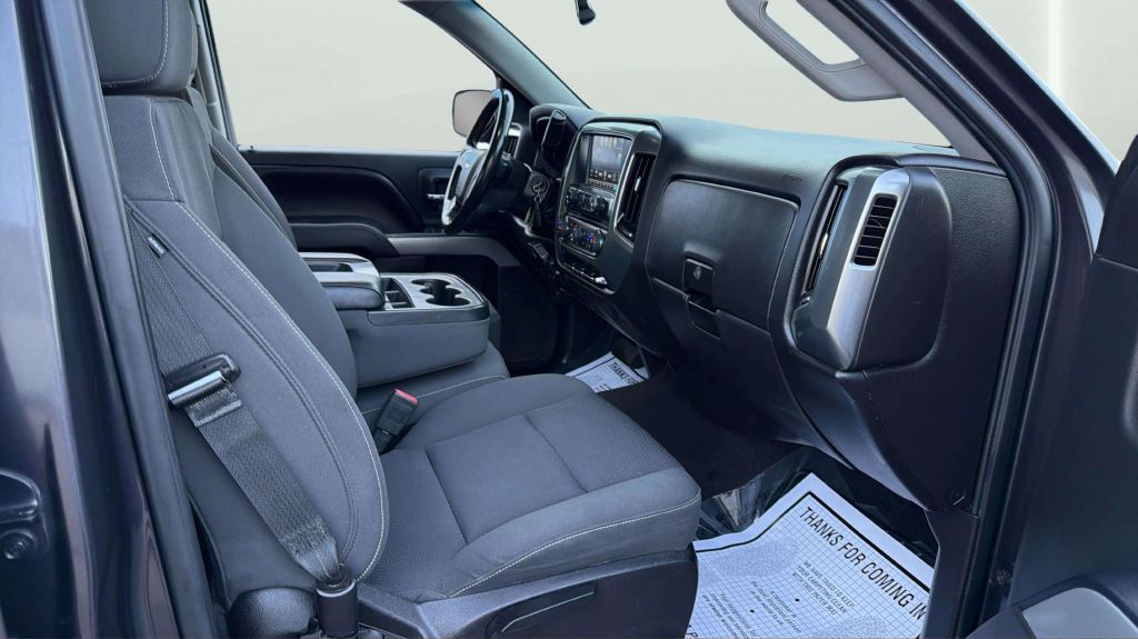 Photo 15 of this CHEVROLET SILVERADO 1500