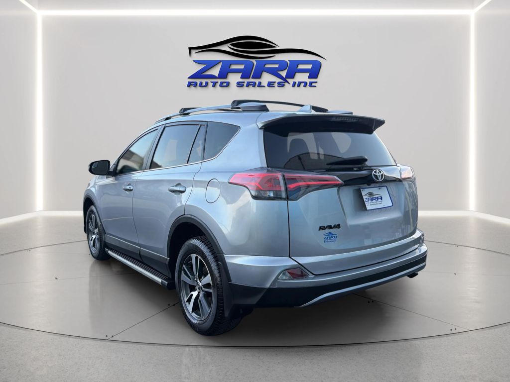 Photo 5 of this TOYOTA RAV4