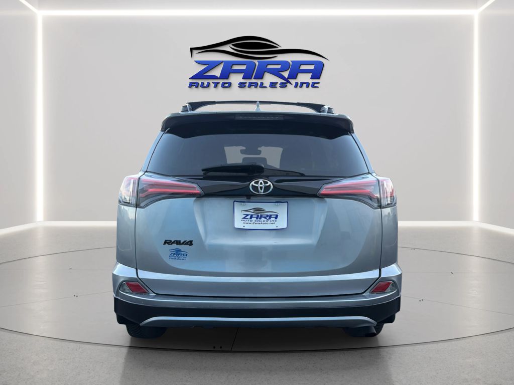 Photo 6 of this TOYOTA RAV4
