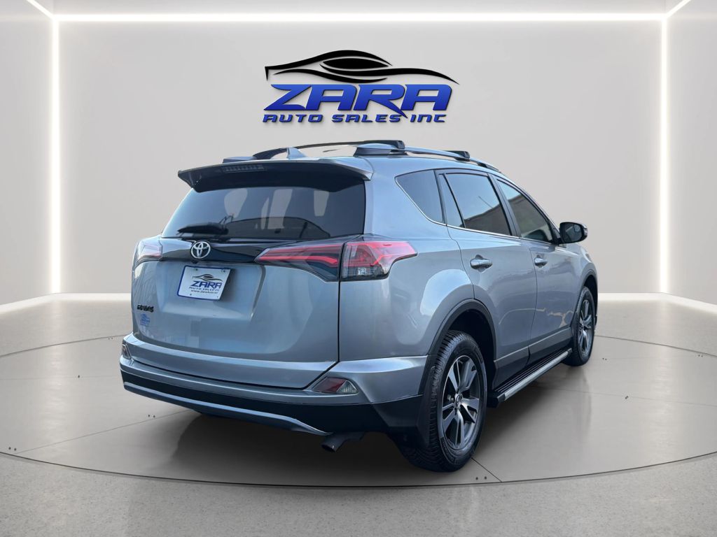 Photo 7 of this TOYOTA RAV4