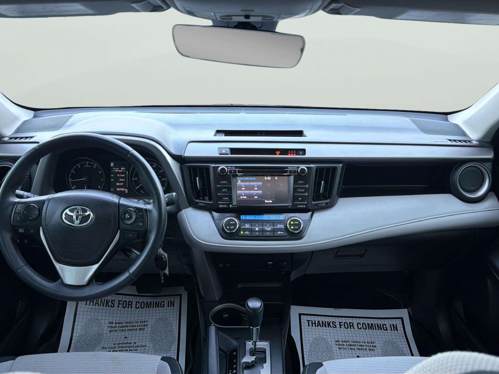 Photo 17 of this TOYOTA RAV4
