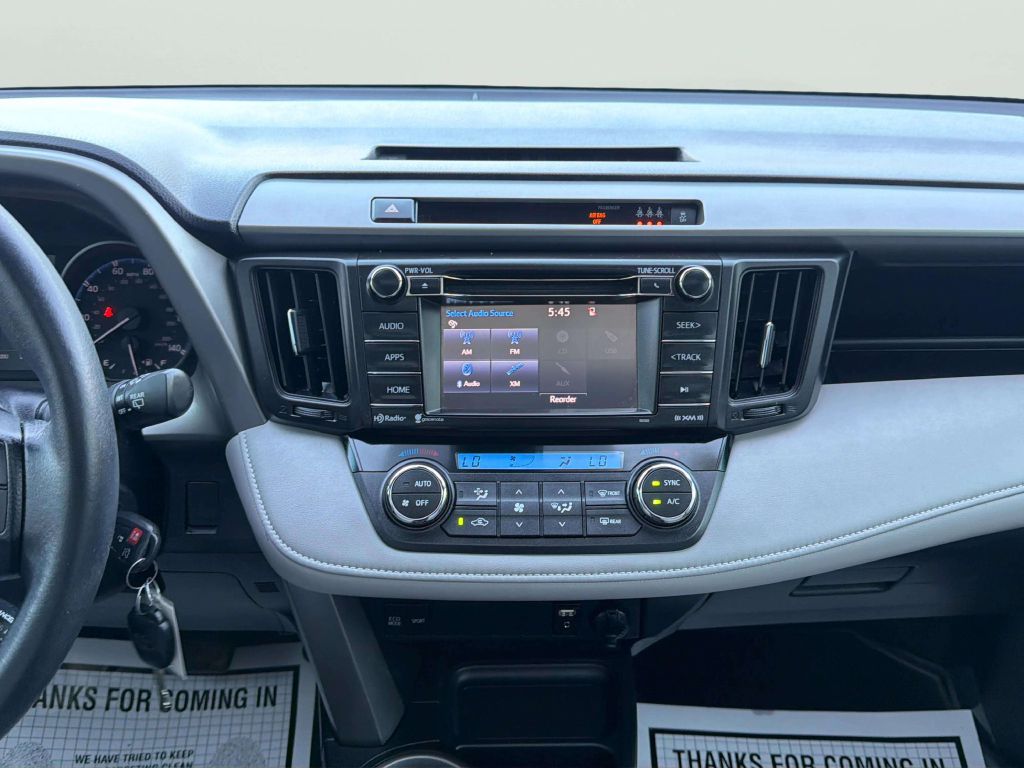 Photo 18 of this TOYOTA RAV4