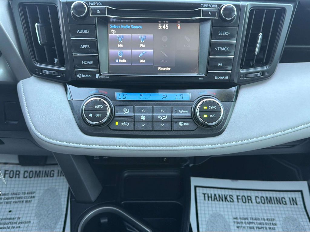 Photo 19 of this TOYOTA RAV4