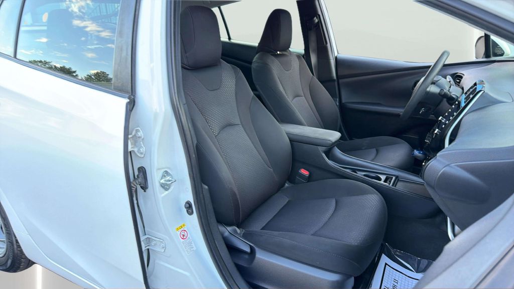 Photo 14 of this TOYOTA PRIUS