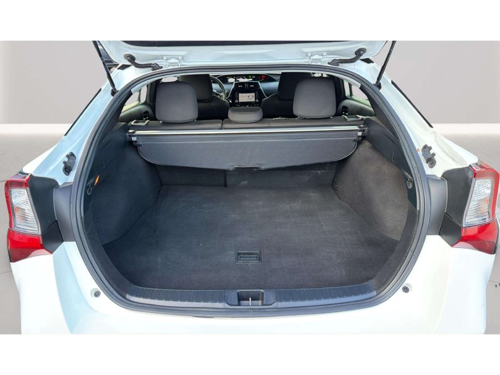 Photo 29 of this TOYOTA PRIUS