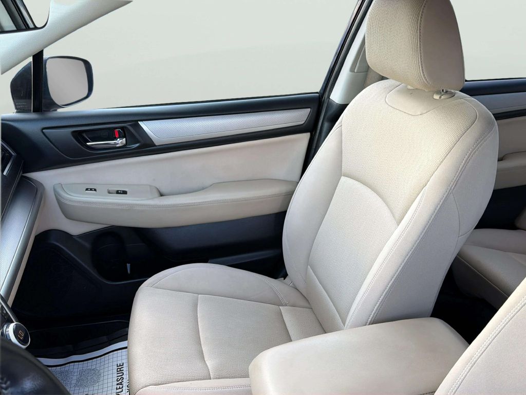 Photo 14 of this SUBARU LEGACY