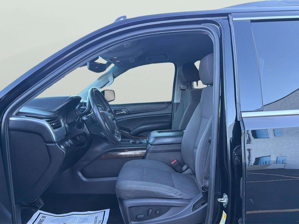 Photo 11 of this CHEVROLET SUBURBAN