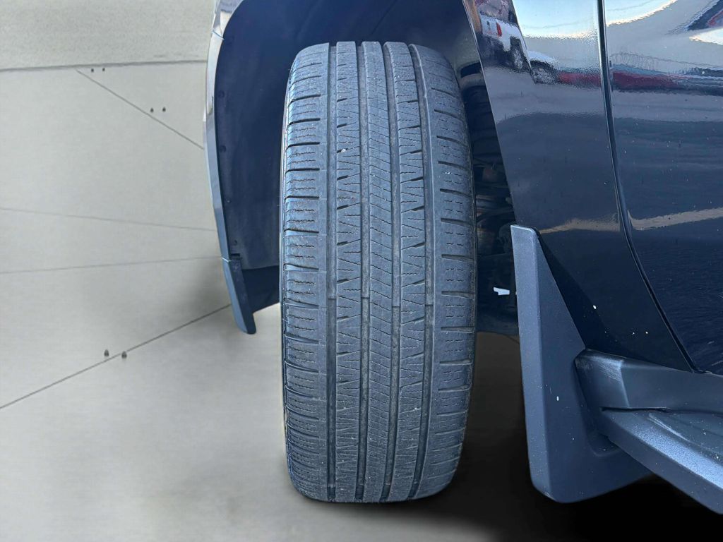Photo 31 of this CHEVROLET SUBURBAN